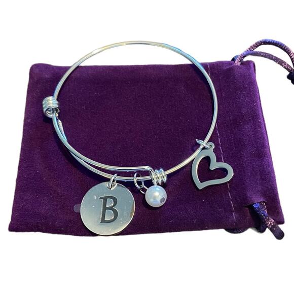 Silver B Pearl Heart Pendant Bangle Bracelet One Size - Picture 2 of 2